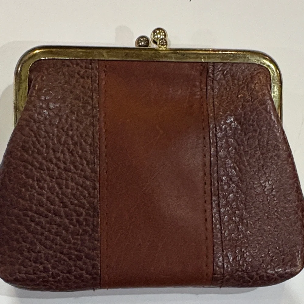 Vintage Buxton Genuine Leather Kiss Lock Coin Purse Brown